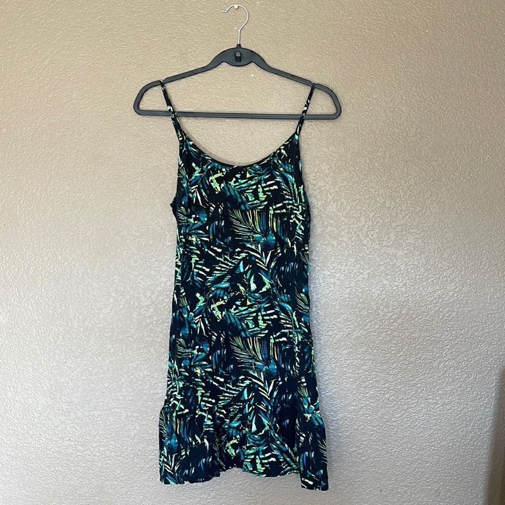 Decree tropical leaf dress size M